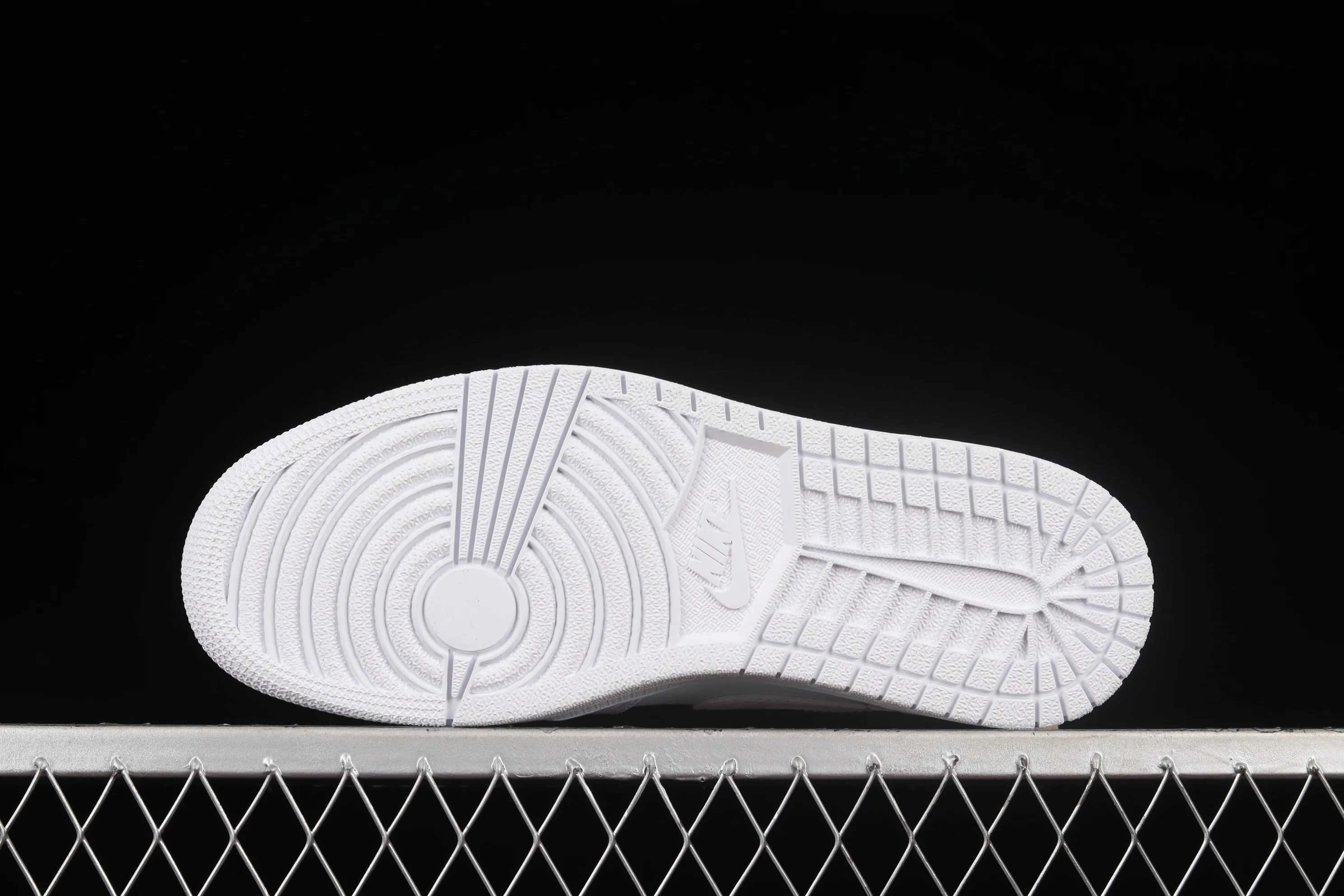 All categories Air Jordan Jordan series basketball shoes Air Jordan 1 Low G version pure original Air Jordan 1 Low AJ1 Joe 1 pure white low-top cultural basketball shoes 553558-130